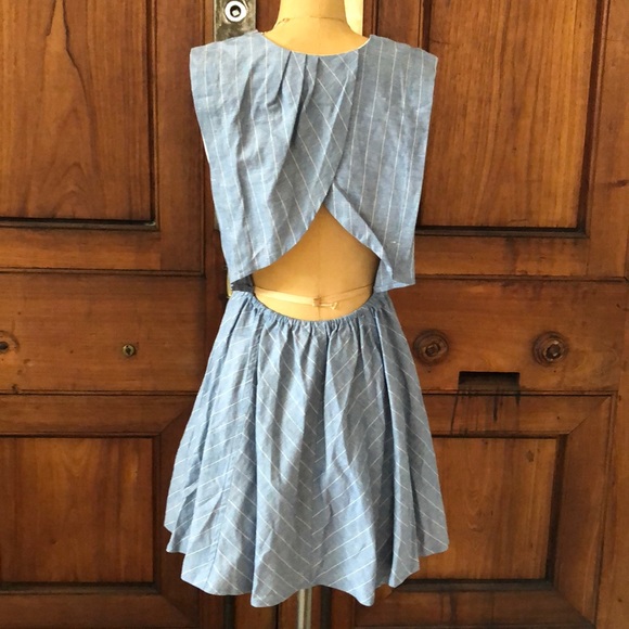 Line & Dot Blue Open Back Linen Dress Skater Sz.M - Picture 3 of 8